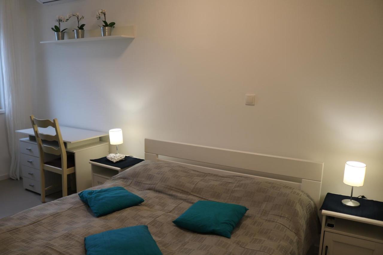 Apartment D&E Punat - Free Parking And Wi-Fi Exterior photo